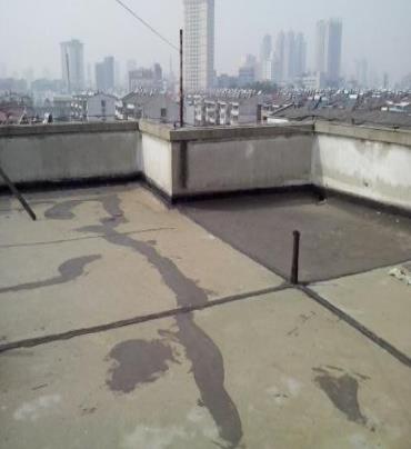 温宿漏水维修 楼顶漏水是什么原因，楼顶漏水维修方法是什么?